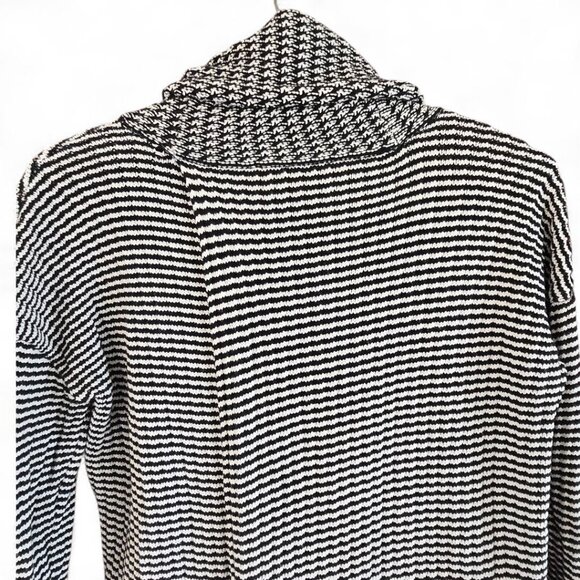 Cabi Fergie Split Turtleneck Sweater Black White Striped Womens Small - Picture 5 of 10